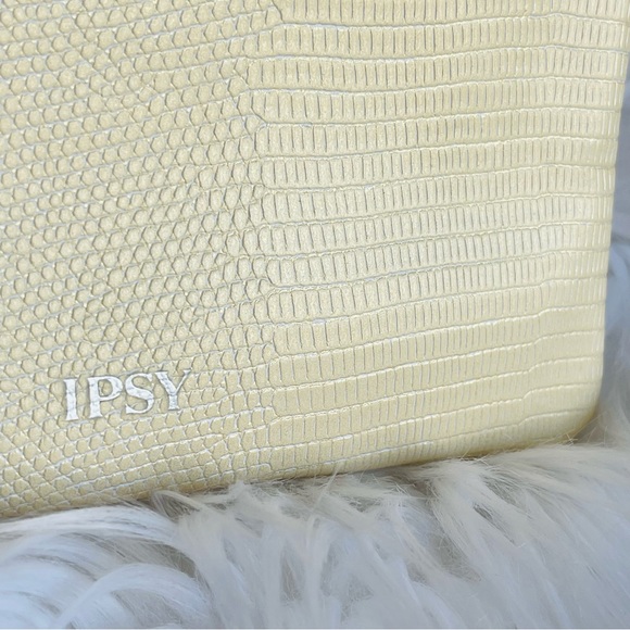 IPSY | BRAND NEW | Faux Reptile Gold Lime Green Glam Bag (BAG ONLY) - Picture 2 of 7